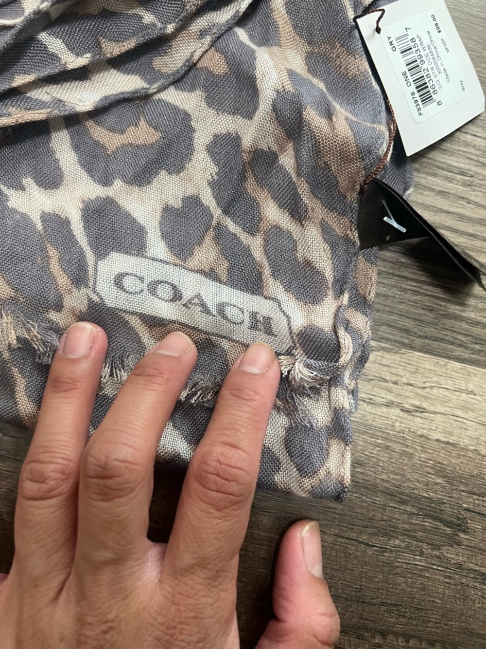 NWT Coach F83978 Signature Leopard Print Wrap Scarf in Brown & Gray - Picture 5 of 8